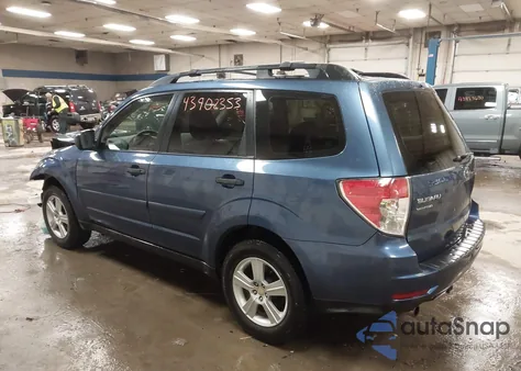 2011 Subaru Forester 2.5X z USA, uszkodzony, nr VIN JF2SHABCXBH754561